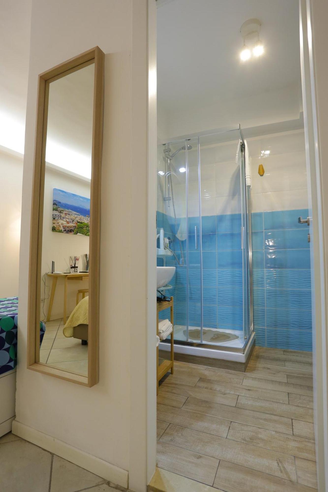 Domus Zapata Hotel Наполи Екстериор снимка